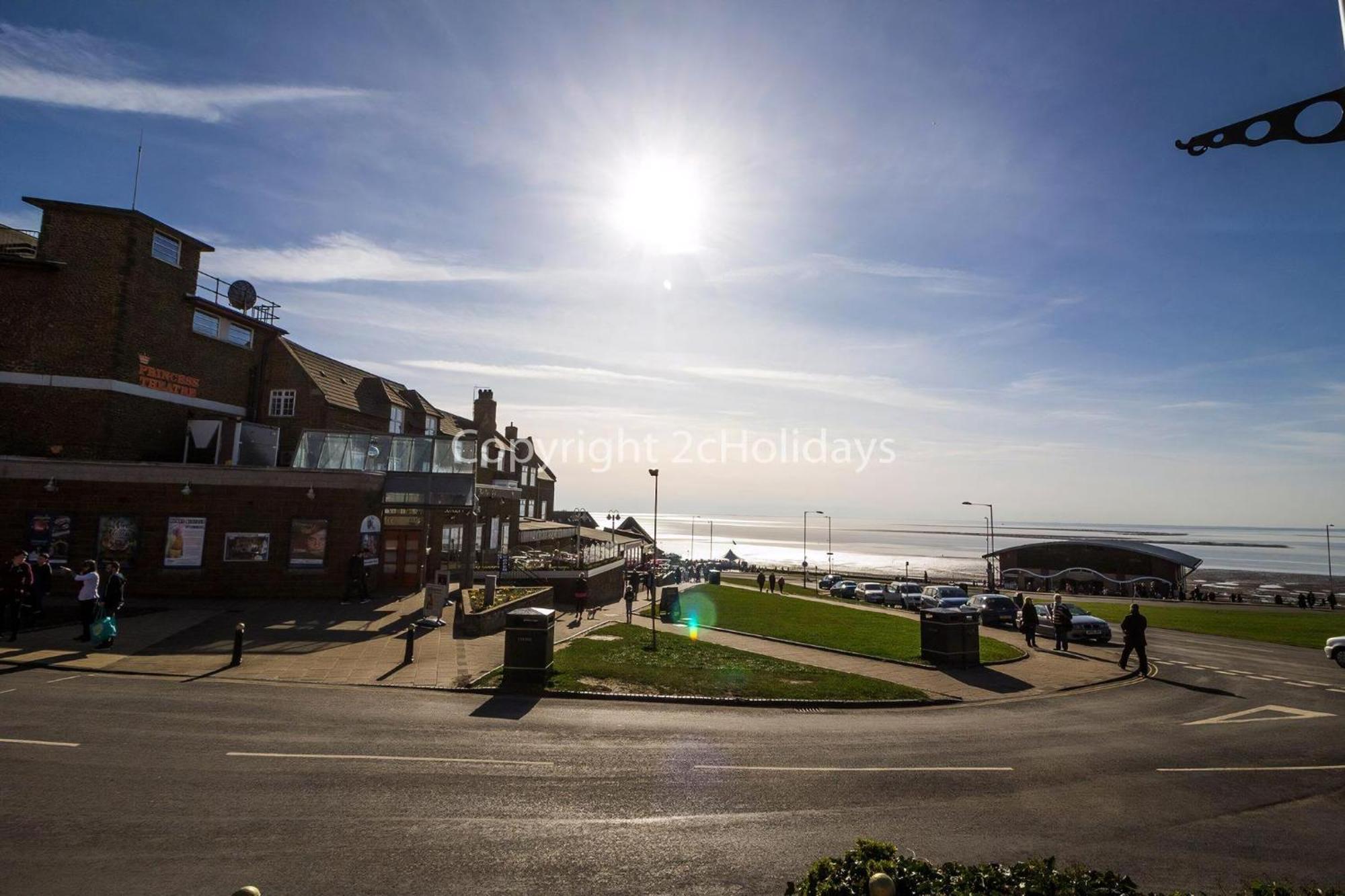8 Berth Caravan For Hire At Manor Park Near To A Great Beach Ref 23041C Hunstanton Exteriér fotografie