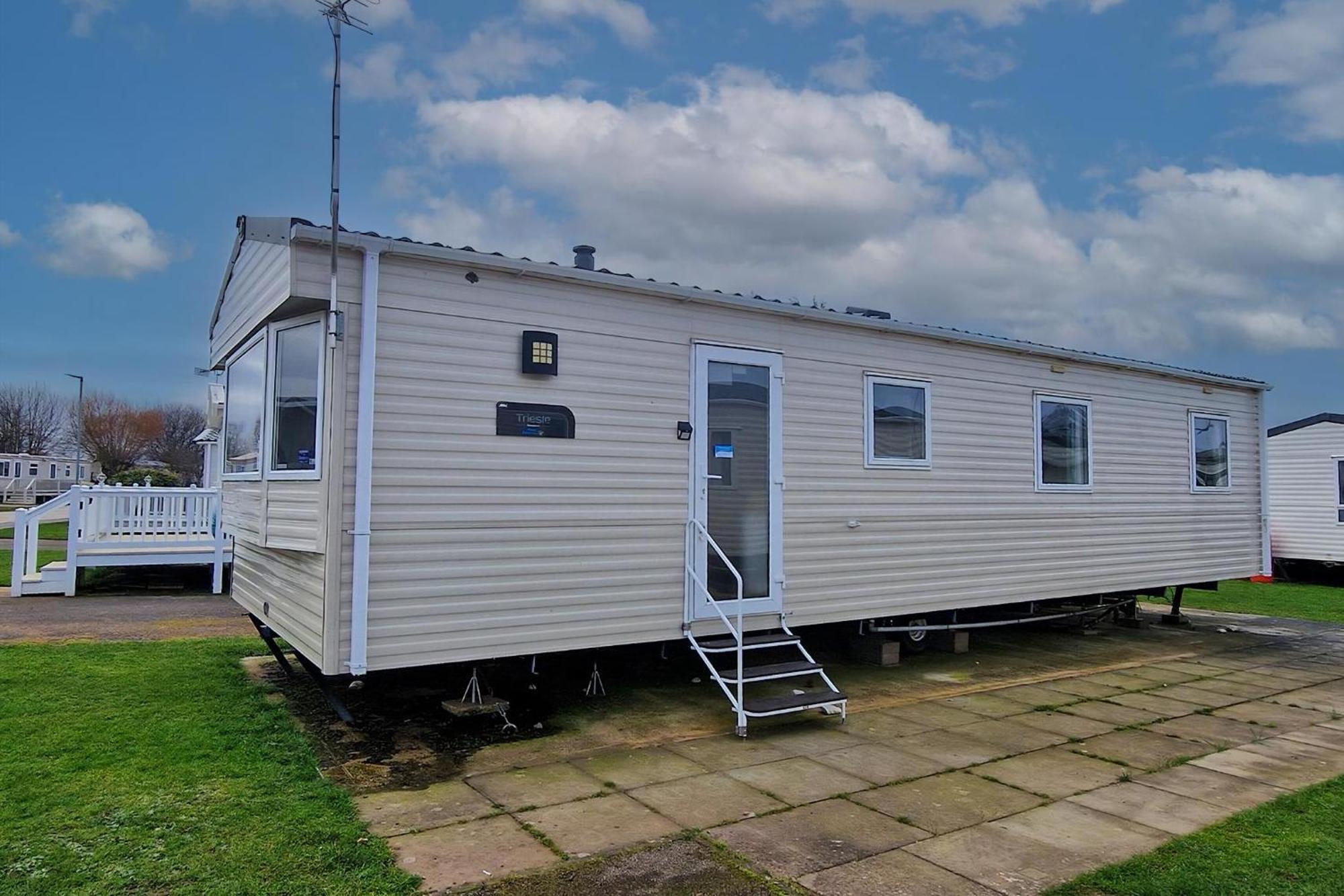 8 Berth Caravan For Hire At Manor Park Near To A Great Beach Ref 23041C Hunstanton Exteriér fotografie