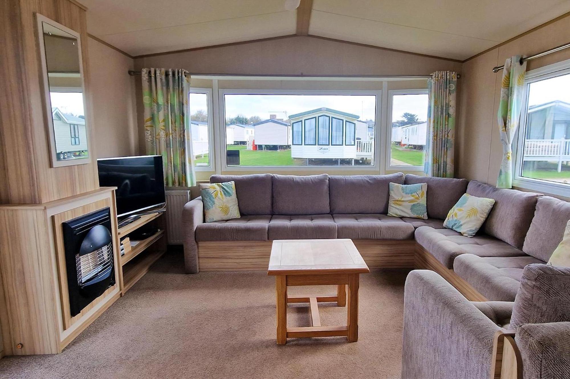 8 Berth Caravan For Hire At Manor Park Near To A Great Beach Ref 23041C Hunstanton Exteriér fotografie